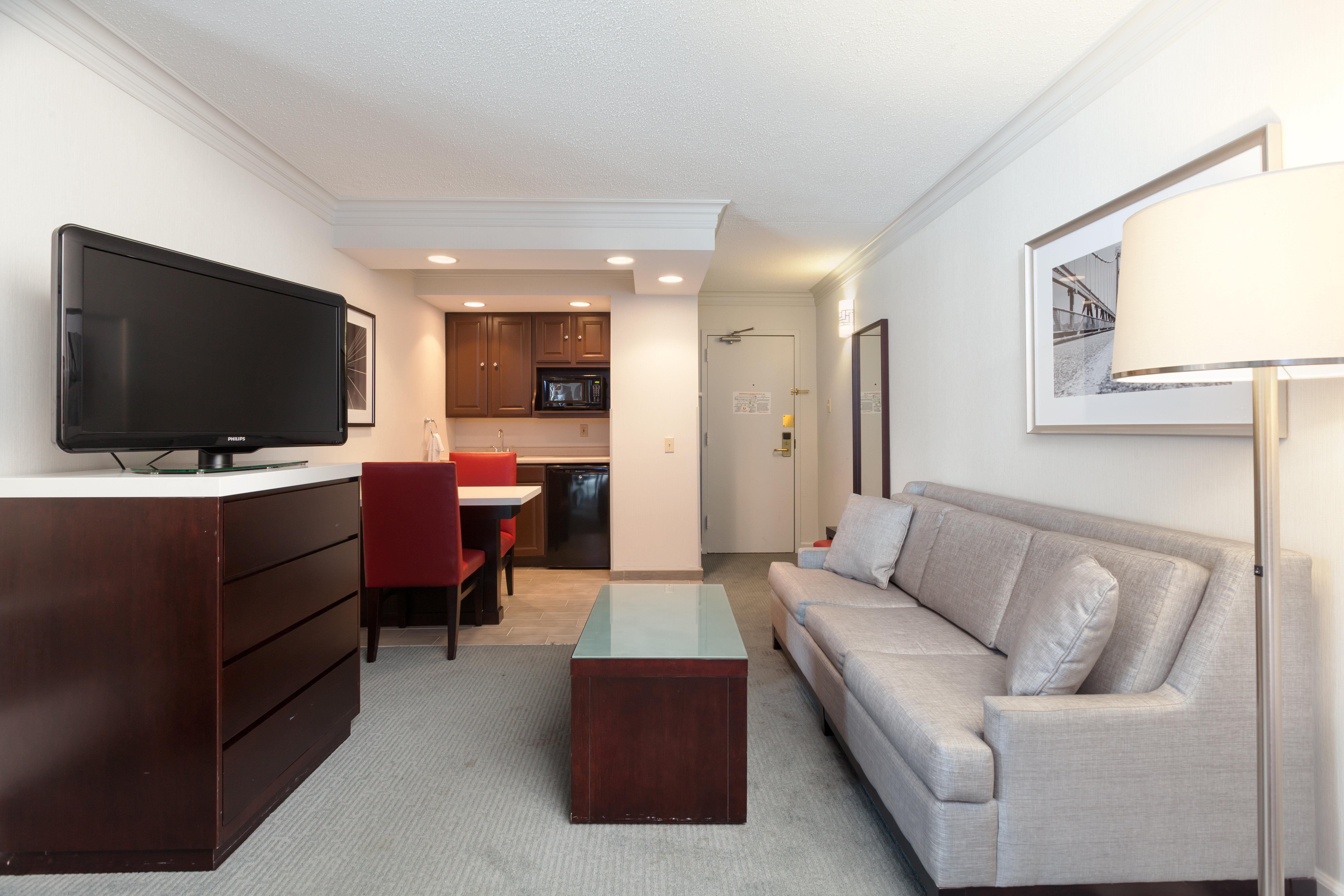Holiday Inn Weirton-Steubenville Area Екстериор снимка