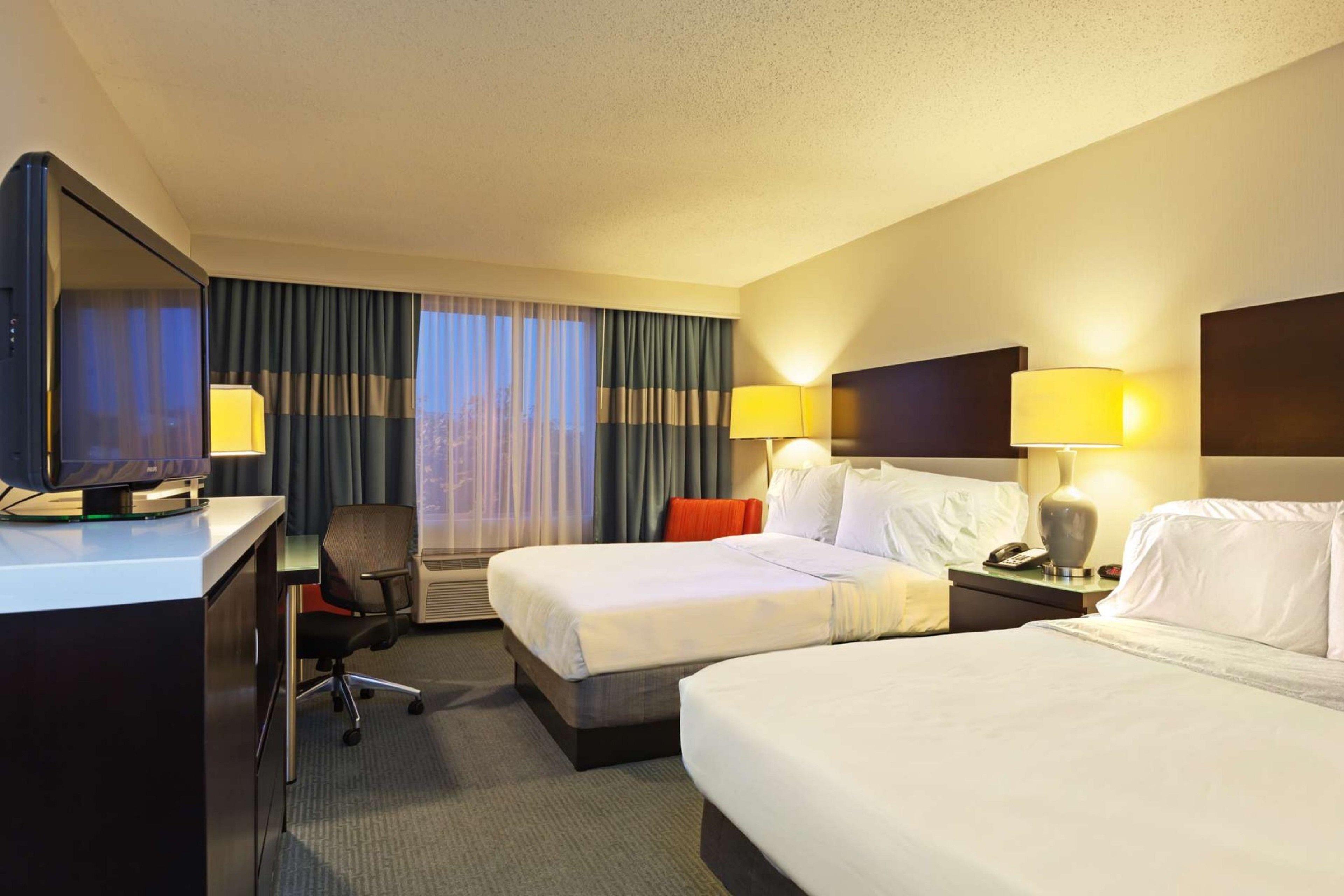 Holiday Inn Weirton-Steubenville Area Екстериор снимка