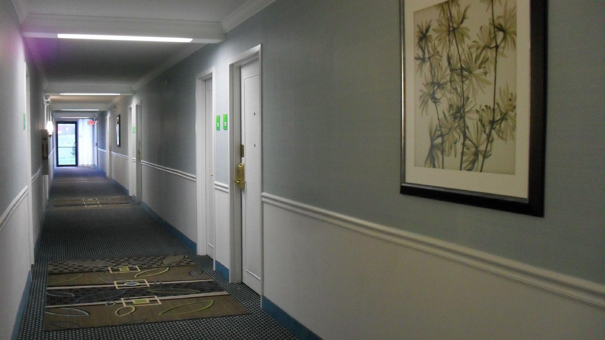 Holiday Inn Weirton-Steubenville Area Екстериор снимка